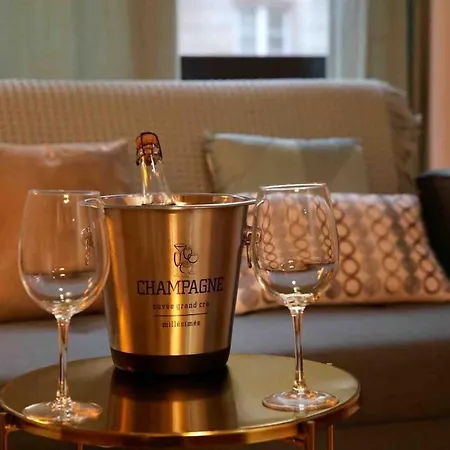 B Estudio Junto A La Estacion Parking Gratis アパート *